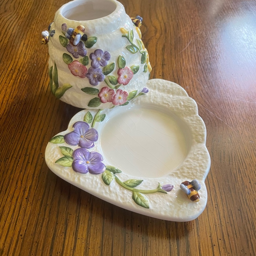 Home Interiors Spring Flowers & Bees